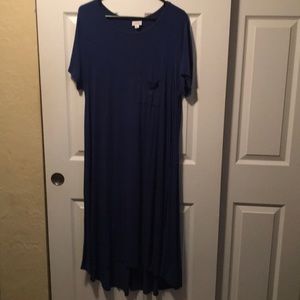 Lularoe L blue Carly GUC (minor pilling under arm)
